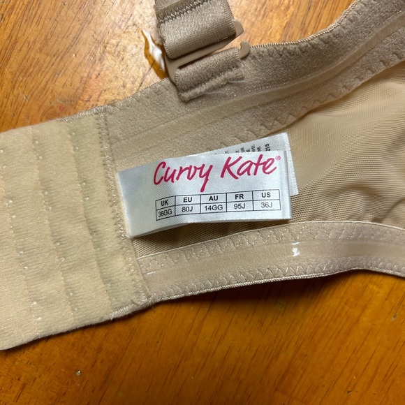 Very good quality, supportive strapless bra for well endowed ladies. - Picture 2 of 5